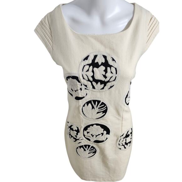 NICOLA Dress M Wool Blend Shift Dress Cap Sleeve Knee Length Dress W Embroidery - Picture 6 of 11